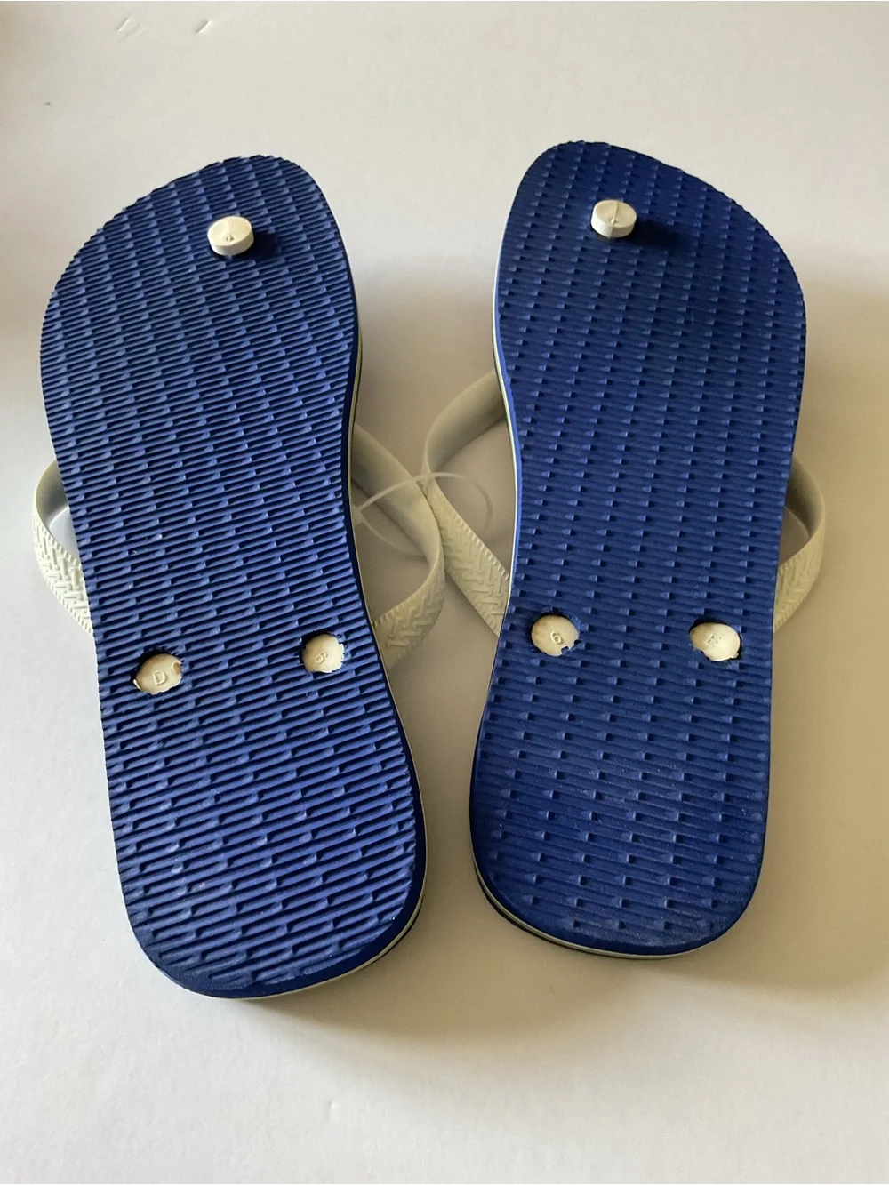 HAVAIANAS MENS FLIP FLOPS BLUE WITH WHITE SIZE 11/12 NWOT EU 45-46